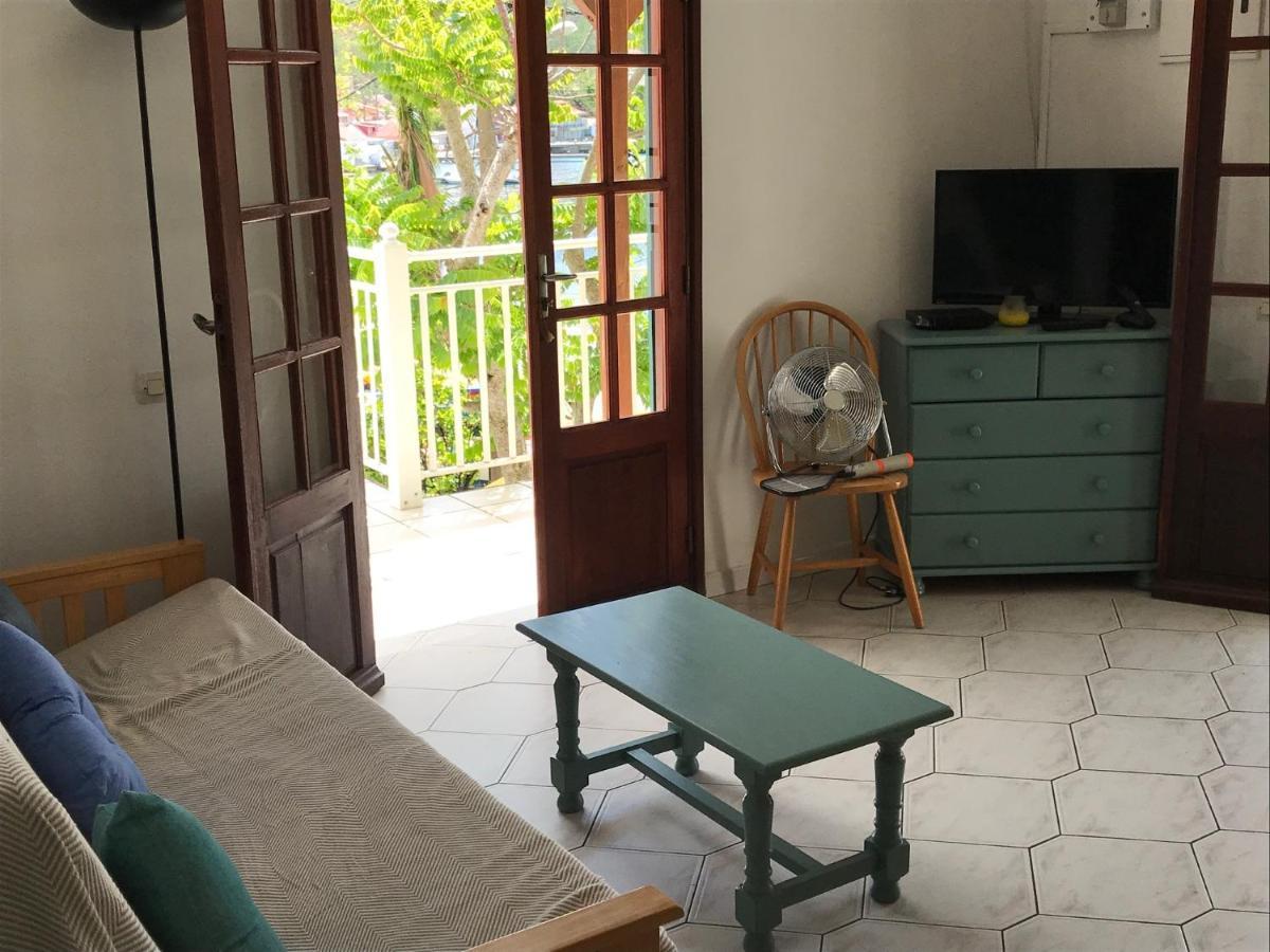 טר-דה-או Case A Lili, Joli Haut De Villa Face A La Mer Dans Le Bourg. מראה חיצוני תמונה